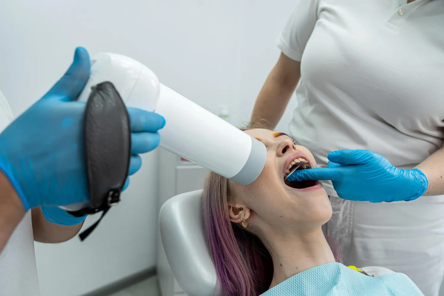 What are 3 common dental problems