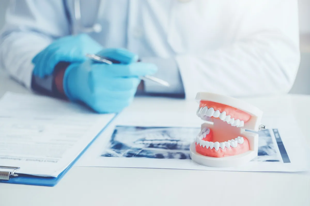 how to choose the right toothpaste for your teeth and gums